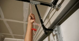how to reengage garage door